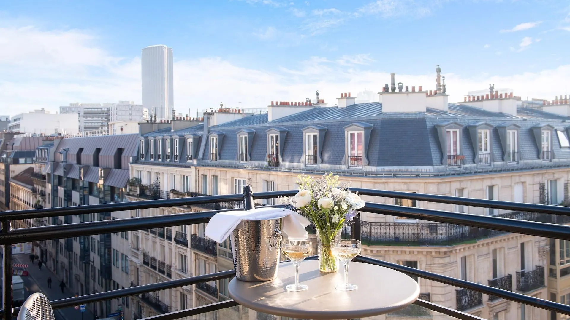 Hotel Yllen Eiffel Paris 4*,