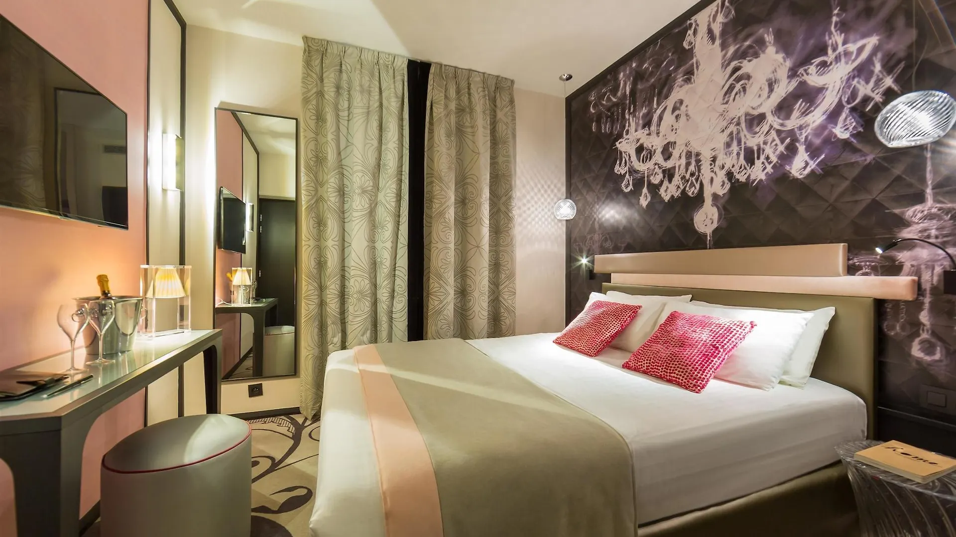 Hotel Yllen Eiffel Paris