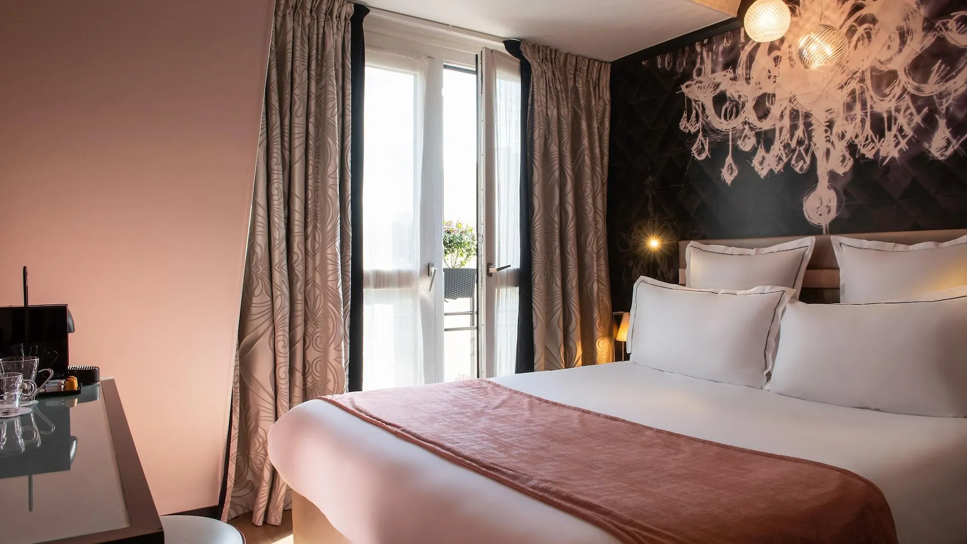 Hotel Yllen Eiffel Paris 4*,  Frankreich
