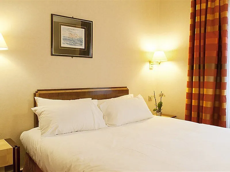 Hotel Yllen Eiffel Paris 4*,